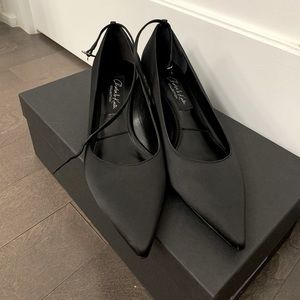 Charles Kieth black low heel shoes in size 8